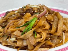 干炒牛河-东鑫记港式茶餐厅(南京东路店)