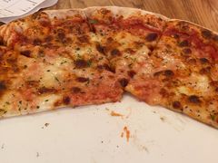 -城市大道红炉披萨烘焙坊