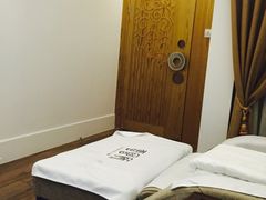 -新盈光·云会所(百丈东路店)