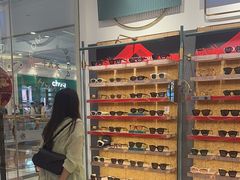 -MUJOSH木九十眼镜(月星环球港B1店)