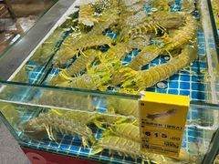 -三亚火车头万人海鲜广场