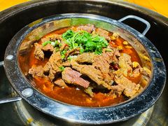 -大众跷脚牛肉馆·非遗传承单位(峨眉山店)