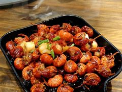 -巴厘龙虾·榜首油焖大虾(音乐学院·沿江酒馆店)