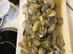 -虾弄弄海派小龙虾·牛羊蝎子火锅