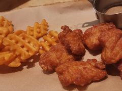 -必胜客(东三路店)