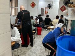 -叶新小吃店(来凤小区总店)