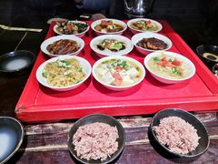 -蓝田九大碗民俗食府(蓝田店)