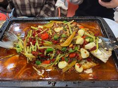 重庆万州烤鱼-宝记烧烤·碳锅羊肉·羊蝎子火锅·夜食社(文体路创始店)