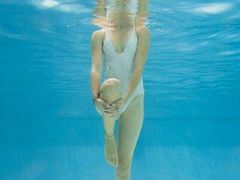 -领晟体育蓝天花园室内游泳馆