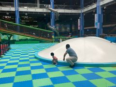 -蒙特利亲子乐园