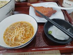 -百年老字号·观振兴蟹黄面·三虾面·苏式面(观前街富仁坊巷店)