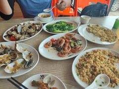 -红月湾海鲜饭店•沙滩海景(双月湾店)