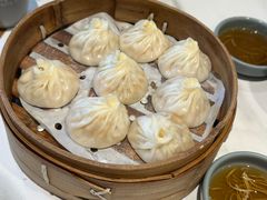 -馋三尺蟹粉小笼(人民广场店)