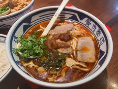 -鑫花溪牛肉米粉(东环大润发店)
