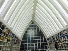 -钟书阁(松江泰晤士小镇店)