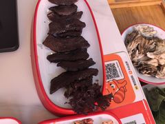 -毛辣果·贵州红酸汤牛肉火锅(西单店)