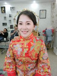 -红馆妆造(中央大街店)