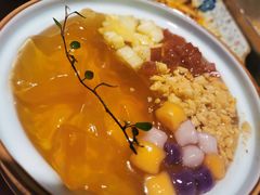 桃花坞冰粉桃胶-蜜桃餐厅·伴山(绿宝广场店)