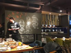 大堂-喝丢一只鞋海鲜烧烤·海肠捞饭(东关街店)