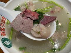 -老天桥酱肉烧饼夹肘子(天桥店)