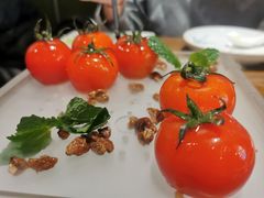 番茄脆菇沙拉-小大董·烤鸭(王府井apm店)