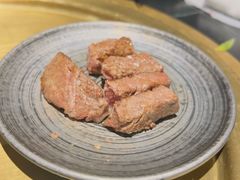 -山川小町·极番烧肉(新地假日广场店)