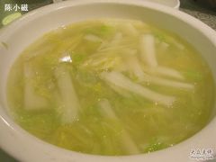 菜汤-宣威年猪饭·二十年云南家常菜·特色小炒肉(金碧店)