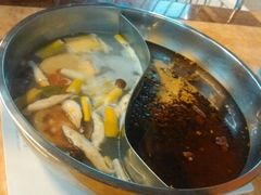 鸳鸯锅底-蜀留香火锅(白堤路店)