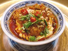 -沪小二炭火蛙锅(淮海中路美食不夜城店)