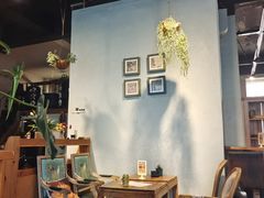 -房角石咖啡与书(吉大南校店)