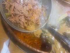 -洱火云南酸菜牛肉火锅(石景山当代商城店)