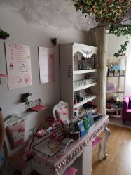 -Y.F 美妆美体工作室