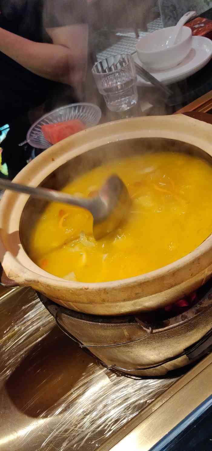 朱雀打边炉(狮山龙湖天街店)-"中午抽空去吃的,两个人吃不了太多,就点