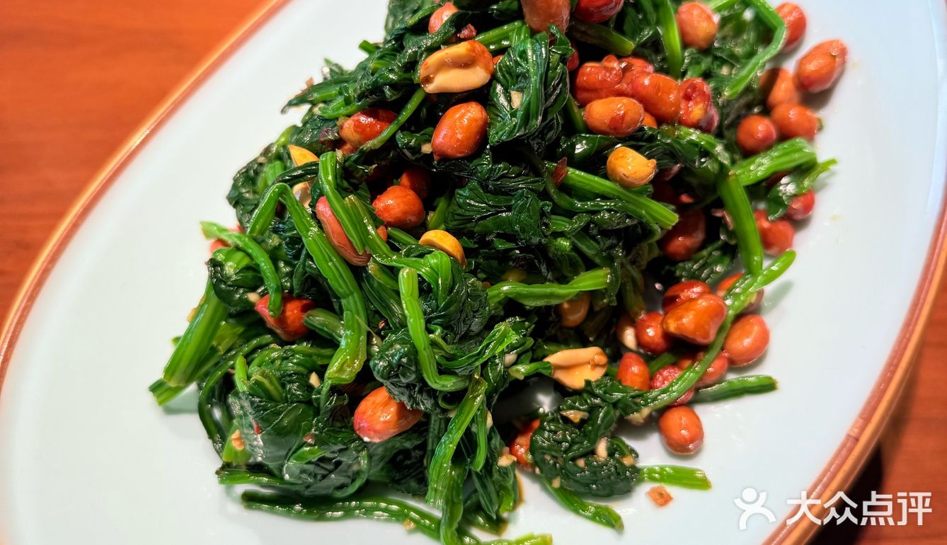 东北菜味道真的好的很，名不虚传，今天尝了好几道菜