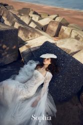 点击看大图 -Renee芮亦婚纱