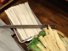 -热火朝天鲜切牛肉火锅(南强街巷店)