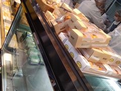 面包甜点陈列柜-鲍师傅糕点(春熙路店)