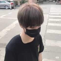 -时尚殿堂明星门店