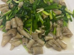 -超越海鲜屋(飞龙物业店)