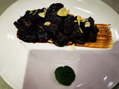 祁门红茶煨小牛肉-品粹徽园·家常安徽菜