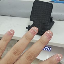 -尤米一站式美甲美睫