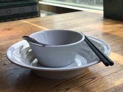 -蜜桃餐厅·伴山(湖滨商业街店)