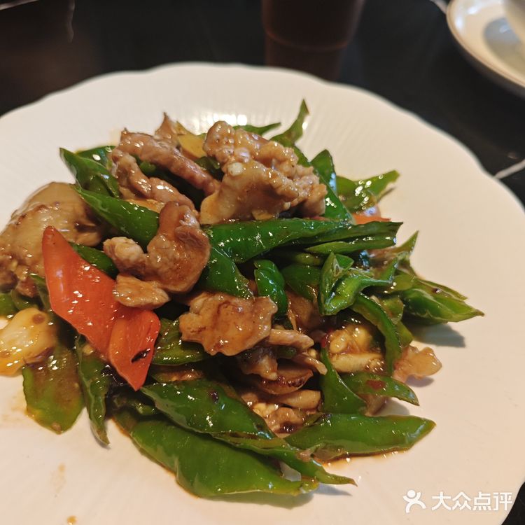 鸭油很香，酸菜鱼的酸菜挺好吃的，这个客家菜