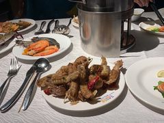 -领鲜活海鲜榴莲自助火锅(东门店)