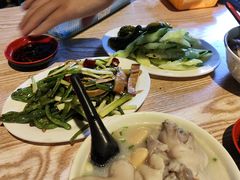 -雷祖芳老妈蹄花店