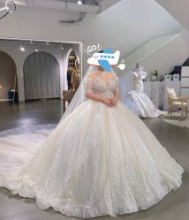 -艾米丽婚纱礼服