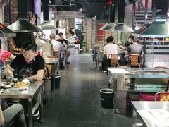 大堂-马路牙子地桌烤肉(工体店)