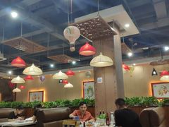 大堂-槐店王婆大虾(长江道店)