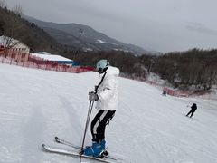 -亚布力新体委滑雪场