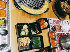 -青瓦炭韩潮烤肉(花园道店)